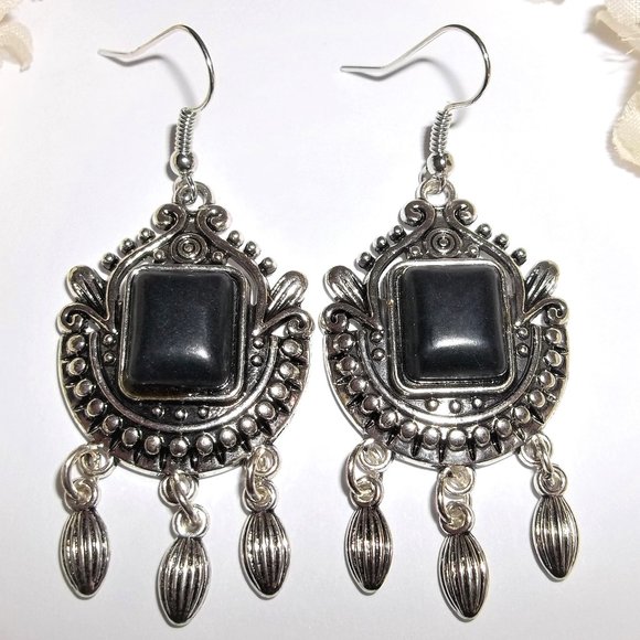 Fashion Jewelry Jewelry - Earrings, Black and Silver Earring, Black Earring, Chandelier Earring Set A449
